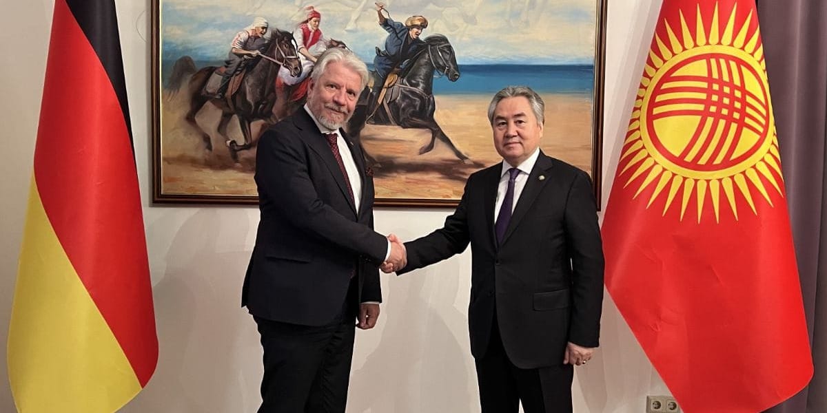 Жээнбек Кулубаев и немецкая Rhenus SE обсудили создание логистических центров в КР