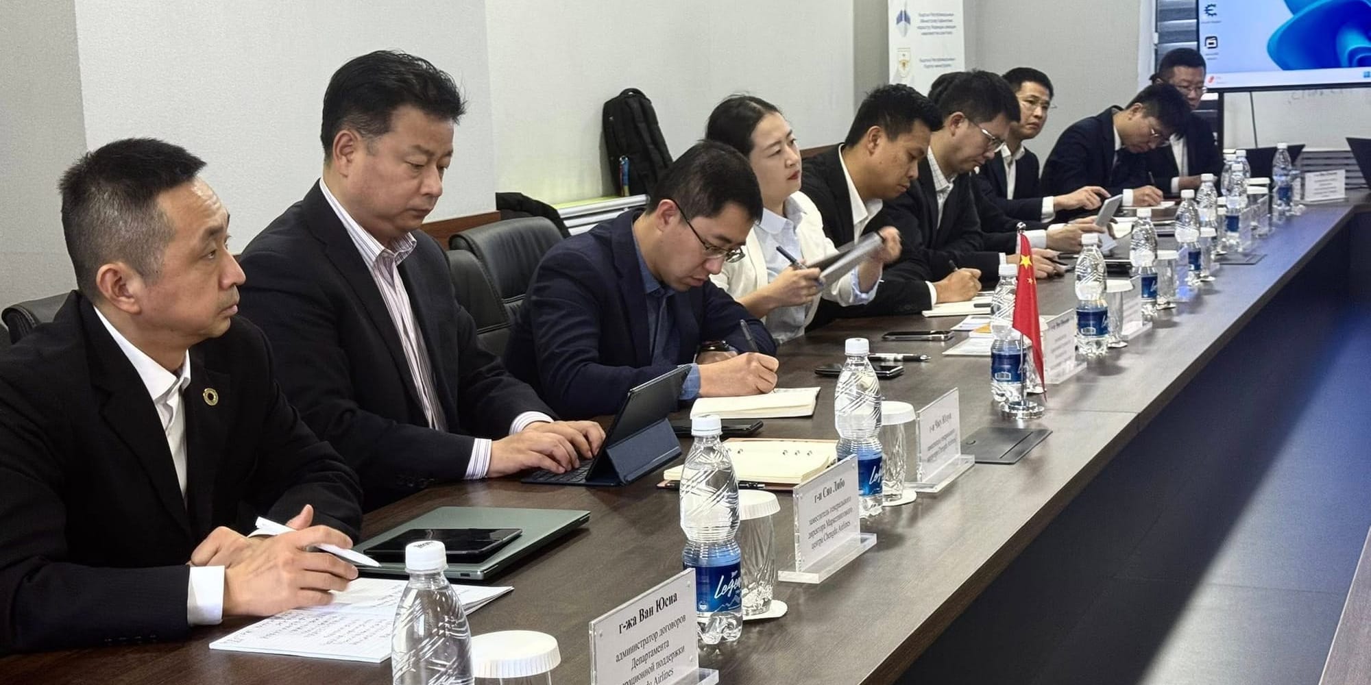 Кыргызстан и Китай обсуждают запуск рейса Ош – Кашгар и использование самолетов COMAC