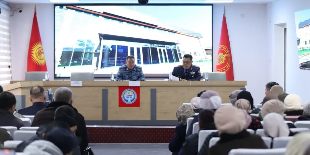 В Манасе прошла встреча МВД с пострадавшими от действий «Дастан Курулуш»