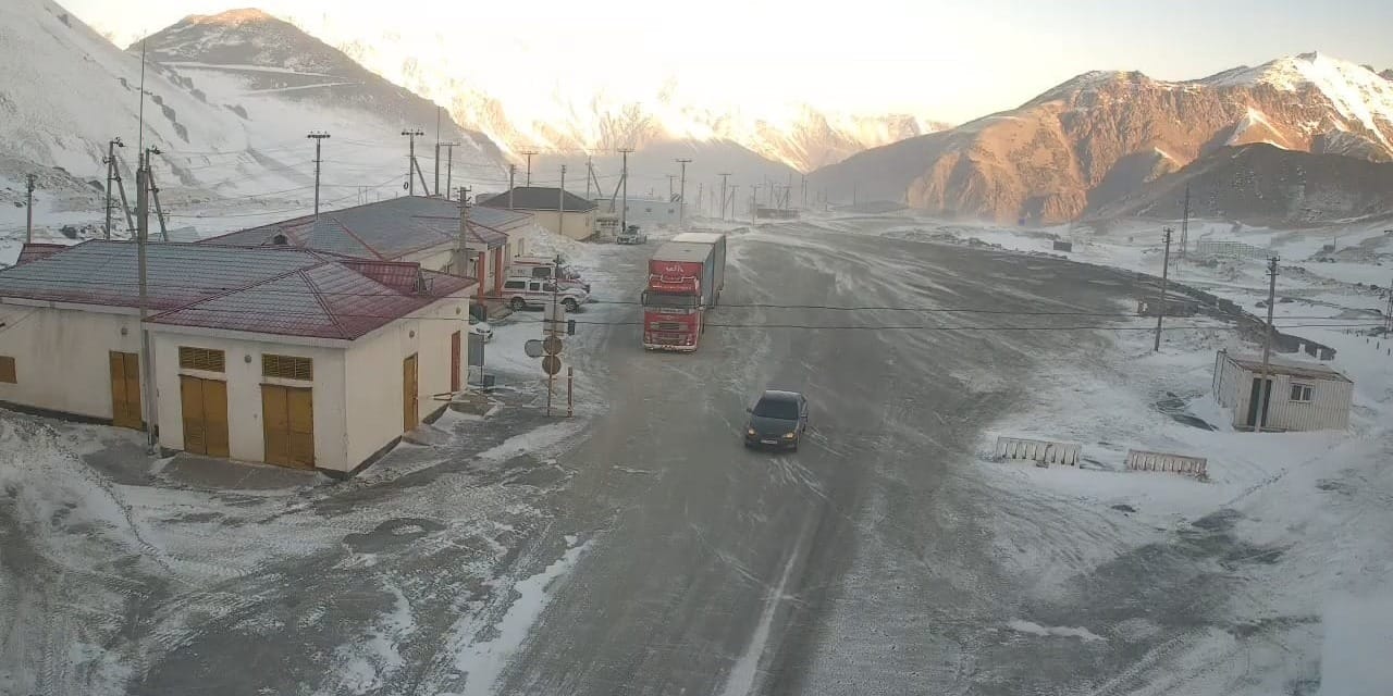 Все перевалы Кыргызстана открыты: ограничений для проезда нет