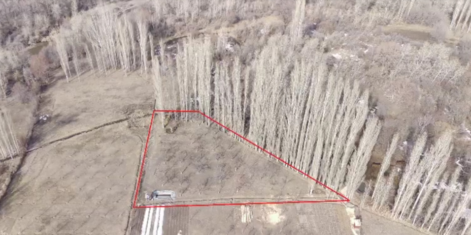 После вмешательства ГКНБ ломбард в Таласе вернул 11 клиентам дом и документы на имущество