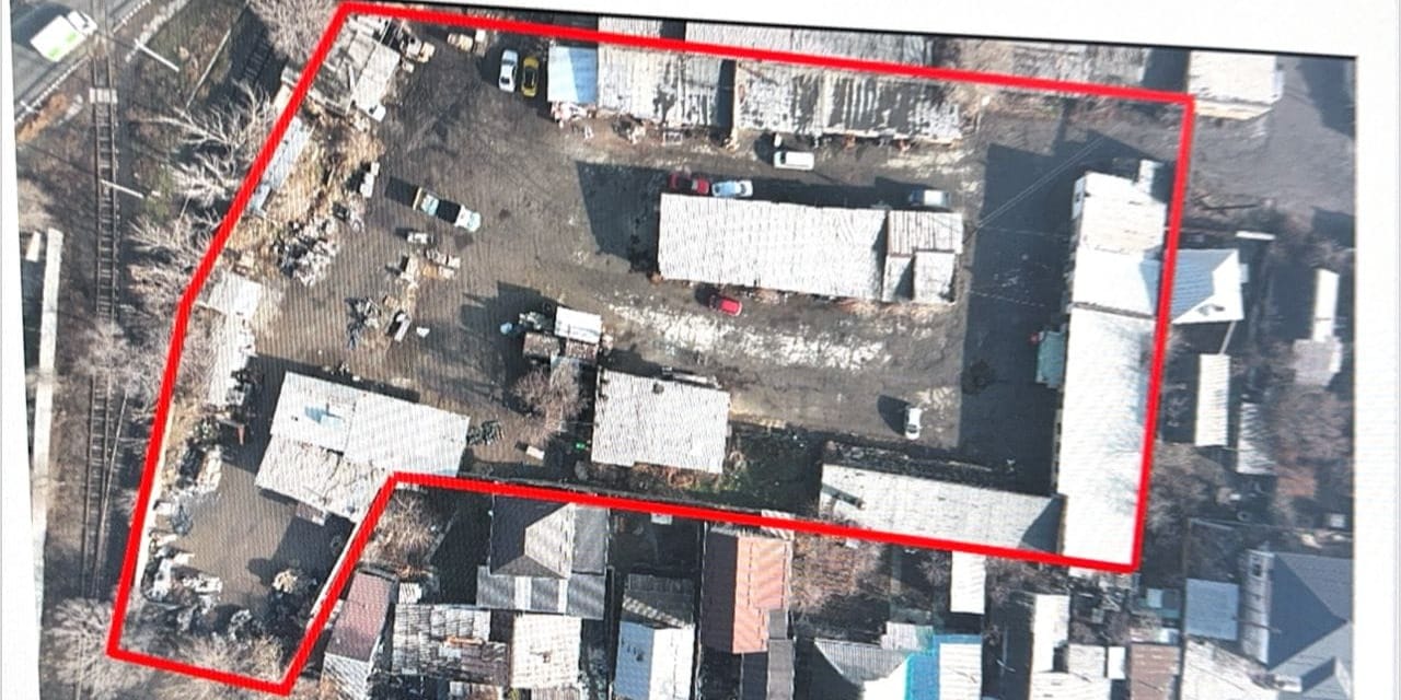 ГКНБ вернул государству производственную базу на 0.64 га в Бишкеке