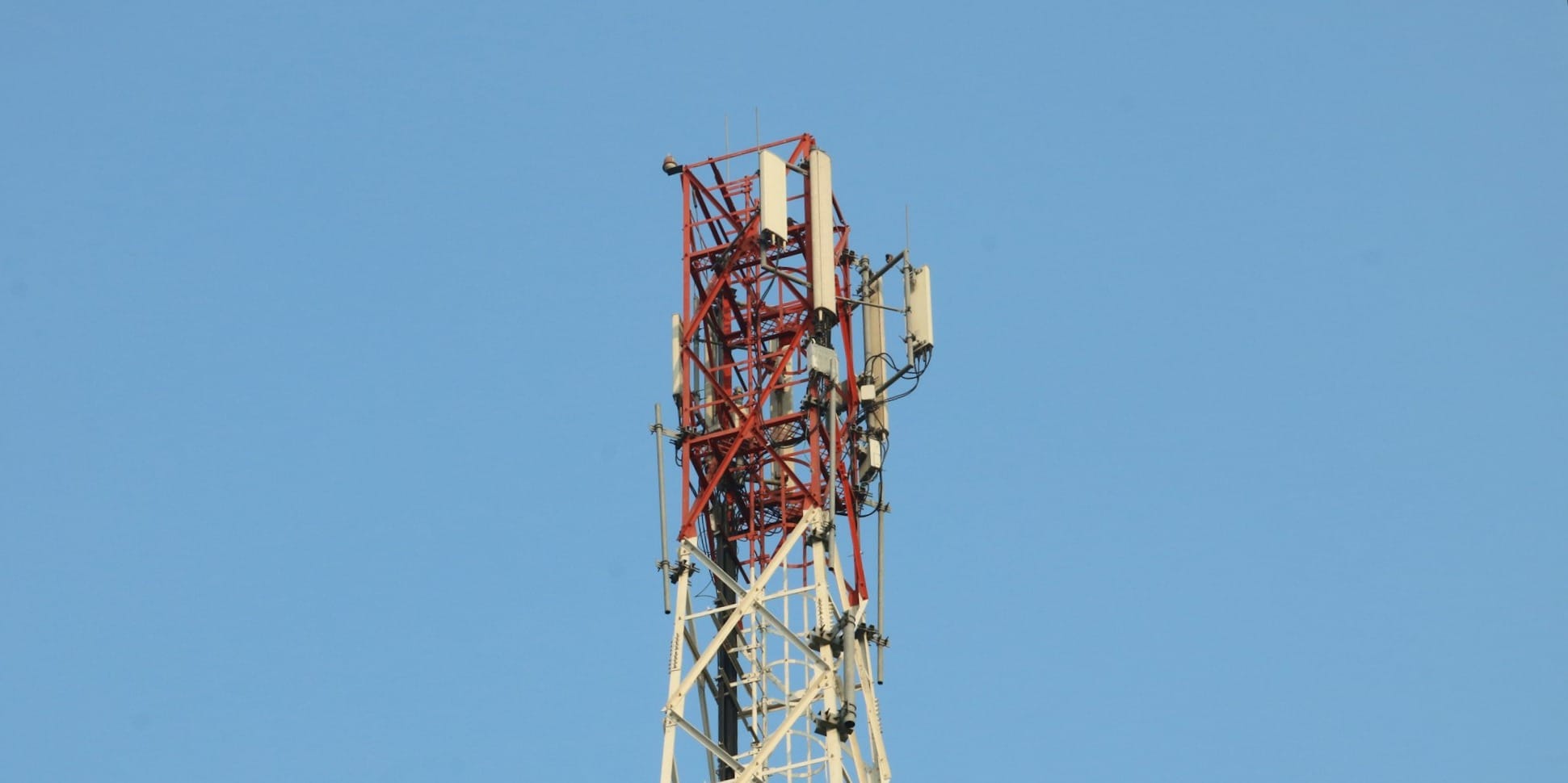 Кабмин определил «пятерку» национальных операторов связи Кыргызстана