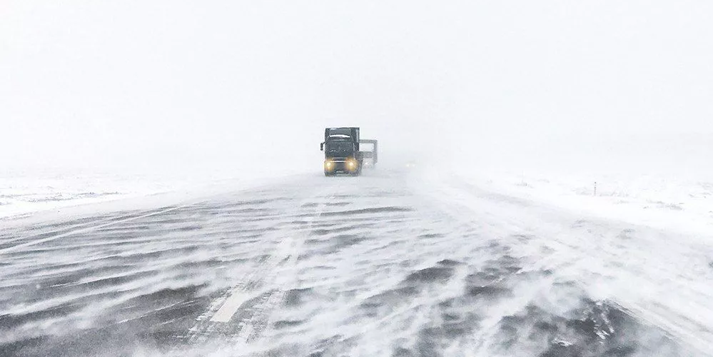 Казахстан перекрыл стратегические трассы к границам Кыргызстана и КНР из-за непогоды