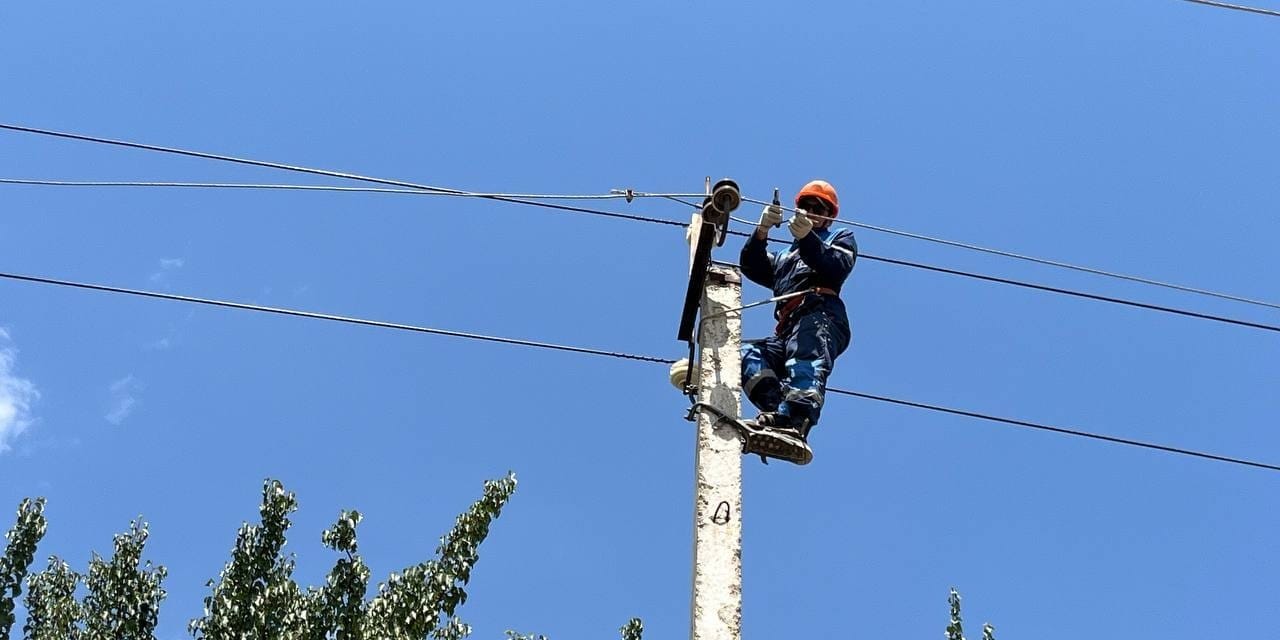 В Манасском районе обновят более 570 км электросетей