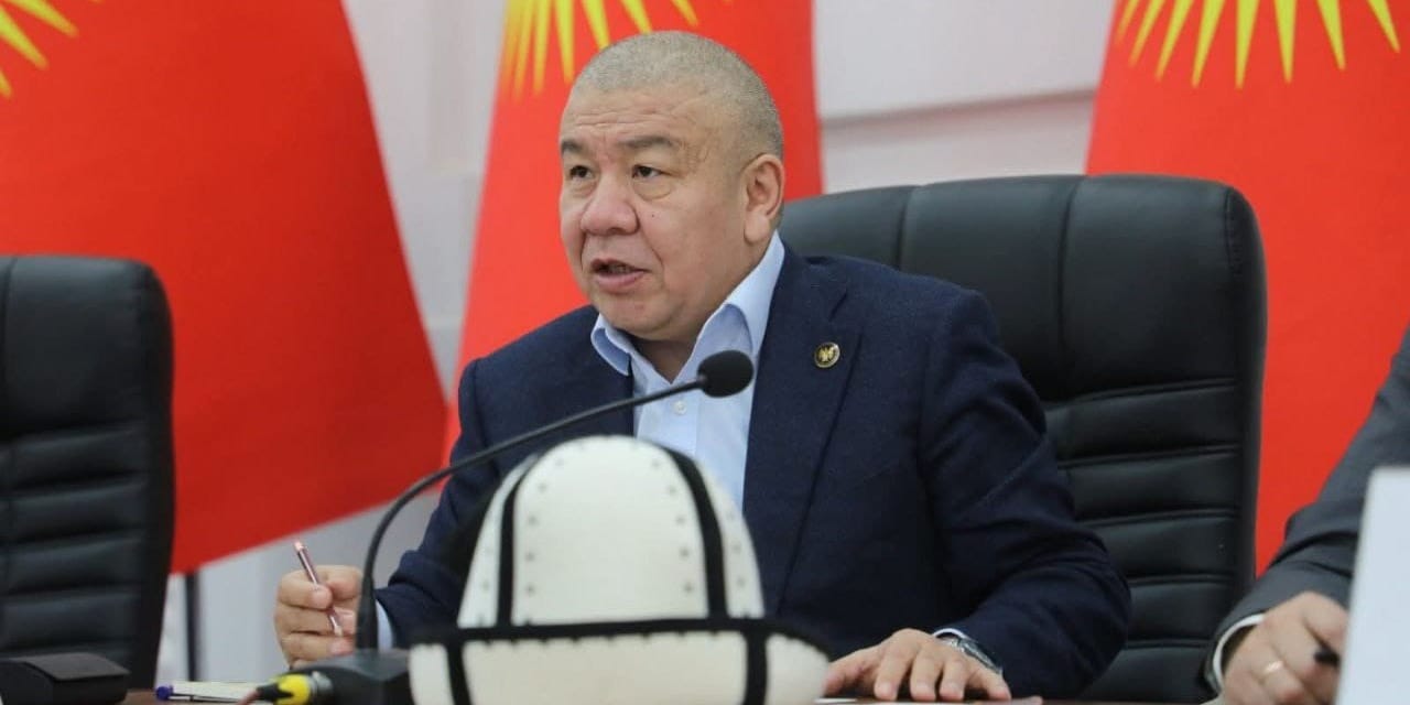 Глава ГНС встретился с бизнесом и налогоплательщиками Баткена: итоги поездки