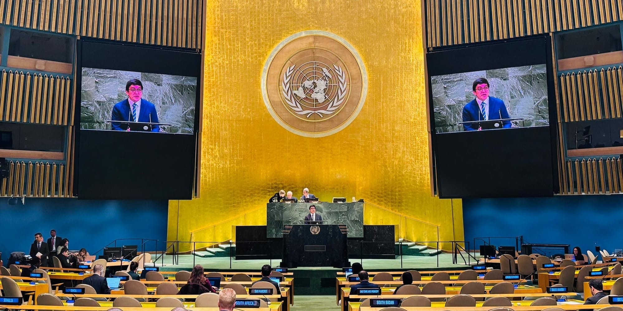 Кыргызстан призвал прекратить боевые действия на Ближнем Востоке