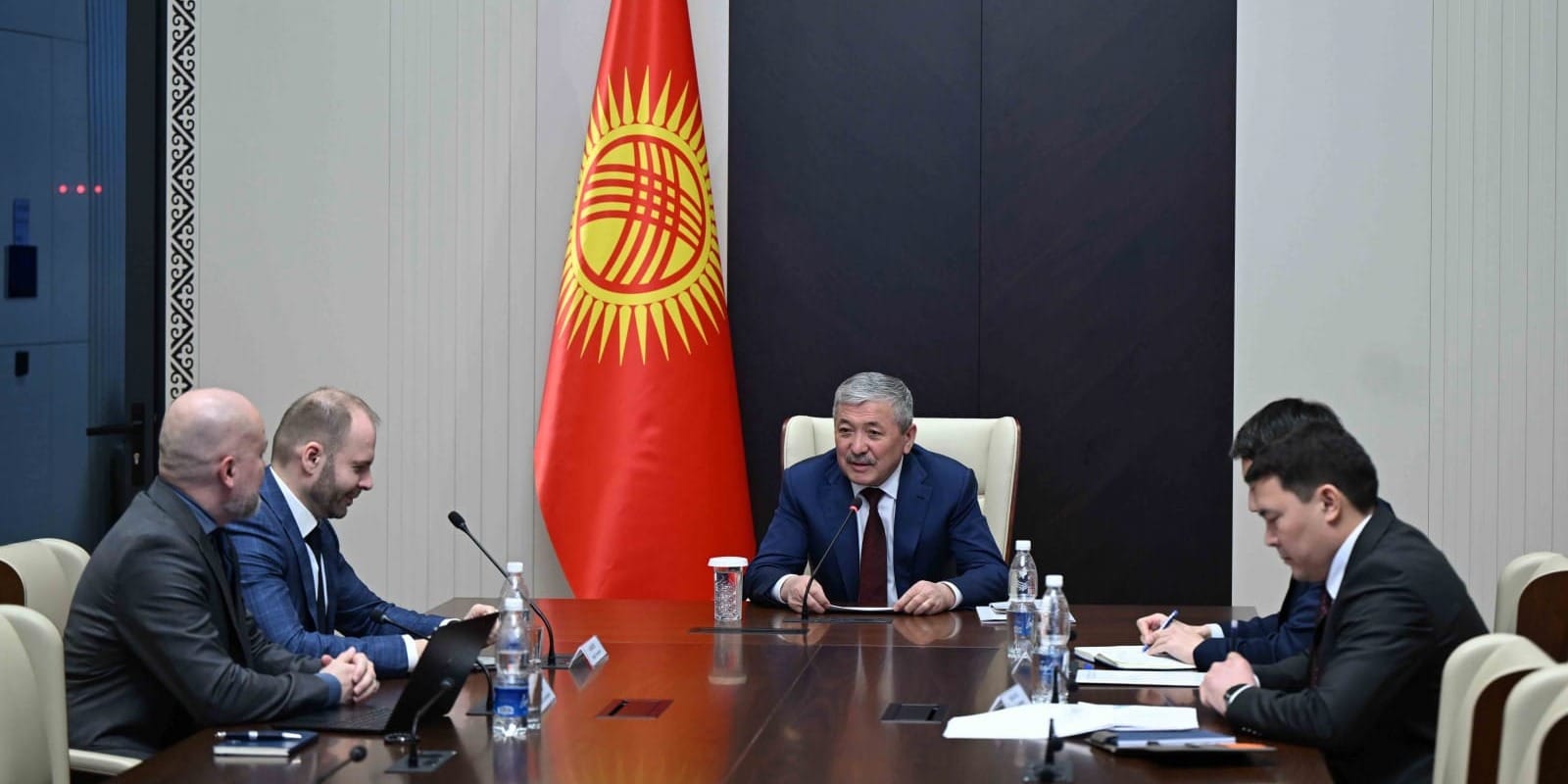 Адылбек Касымалиев обсудил с BCG привлечение мировых инвесторов
