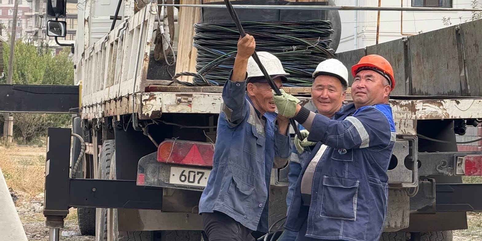 В Ошской области модернизируют 135 км электросетей