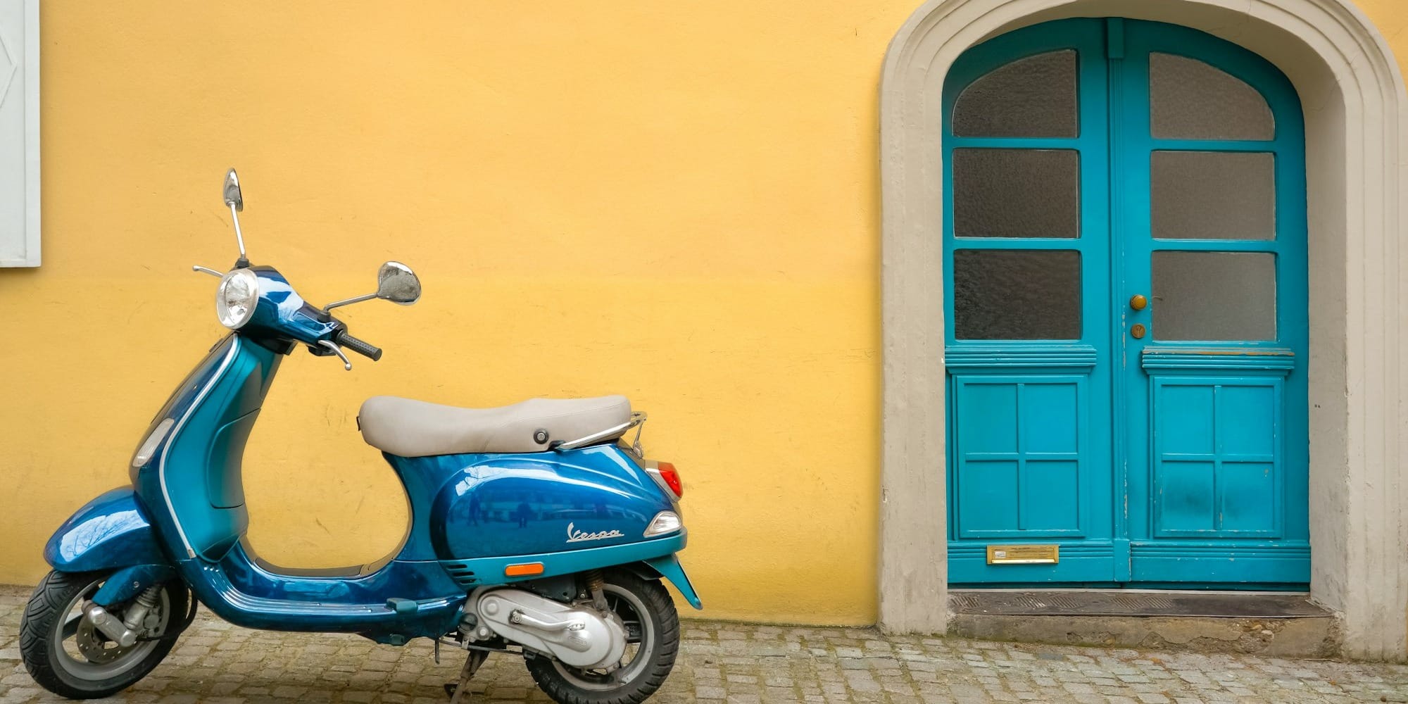 МДС предупредил о рисках законопроекта о регистрации мопедов в Кыргызстане