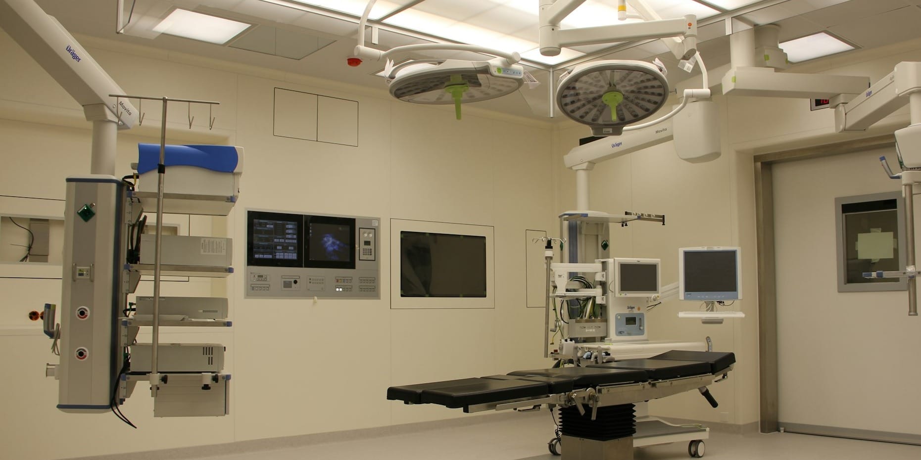 КР получит грант Японии на 1.8 млрд иен для обновления медоборудования на юге