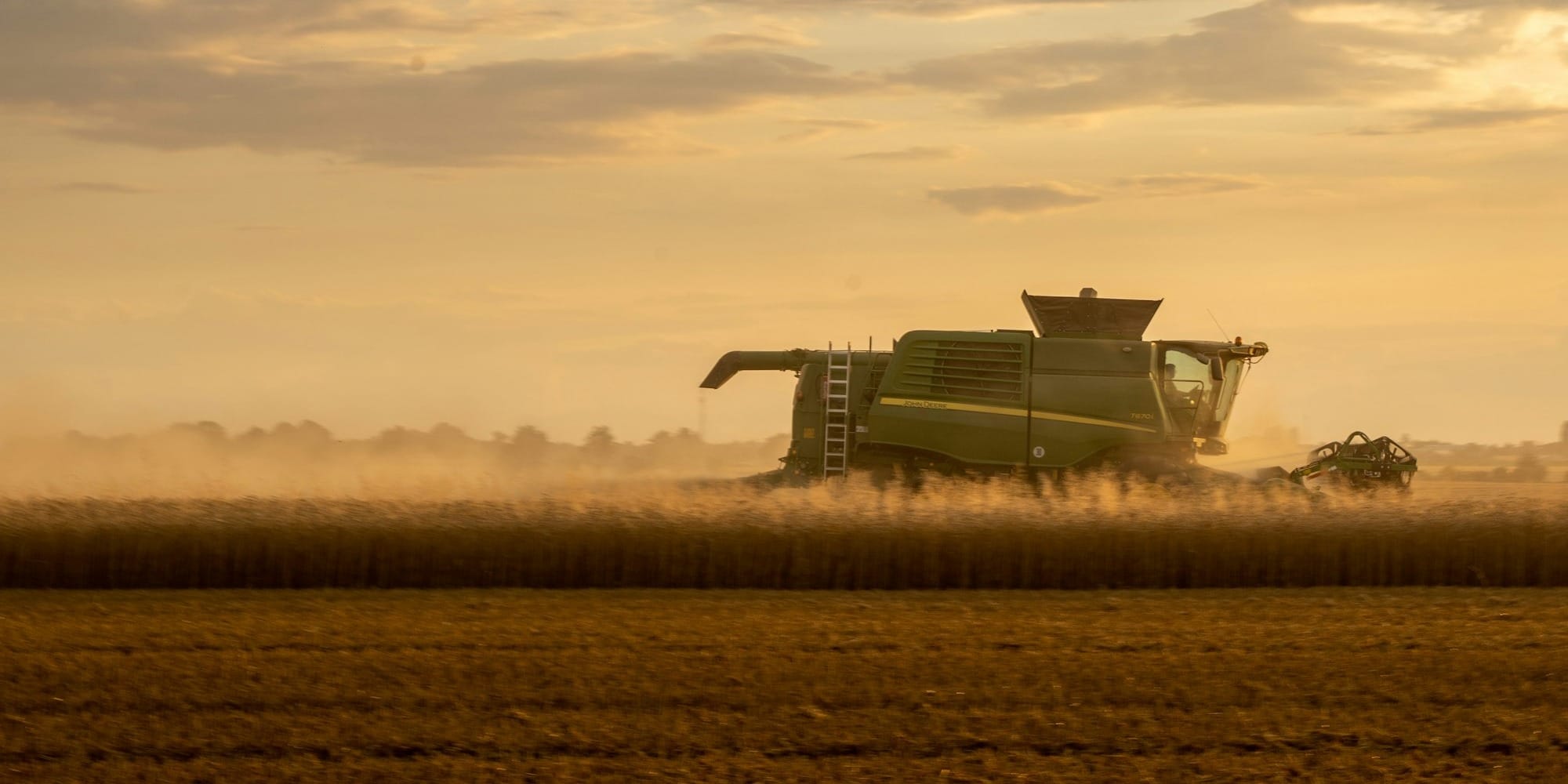 Лаборатория в Манасе, 14 МТС и 68 кооперативов: как в Кыргызстане усиливают поддержку фермеров