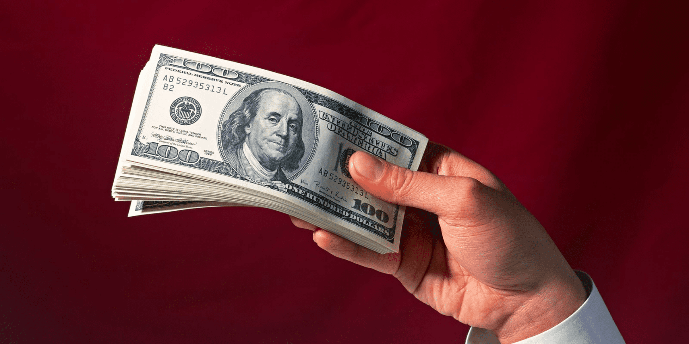 Доллар в Казахстане подскочил: тенге потерял почти 1% за сутки