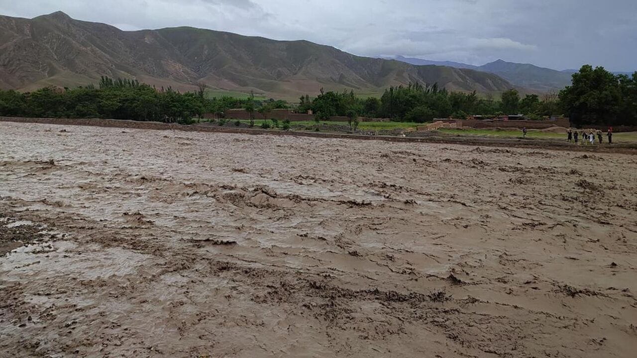 С 15 по 17 апреля в Кыргызстане возможны сели и подтопления