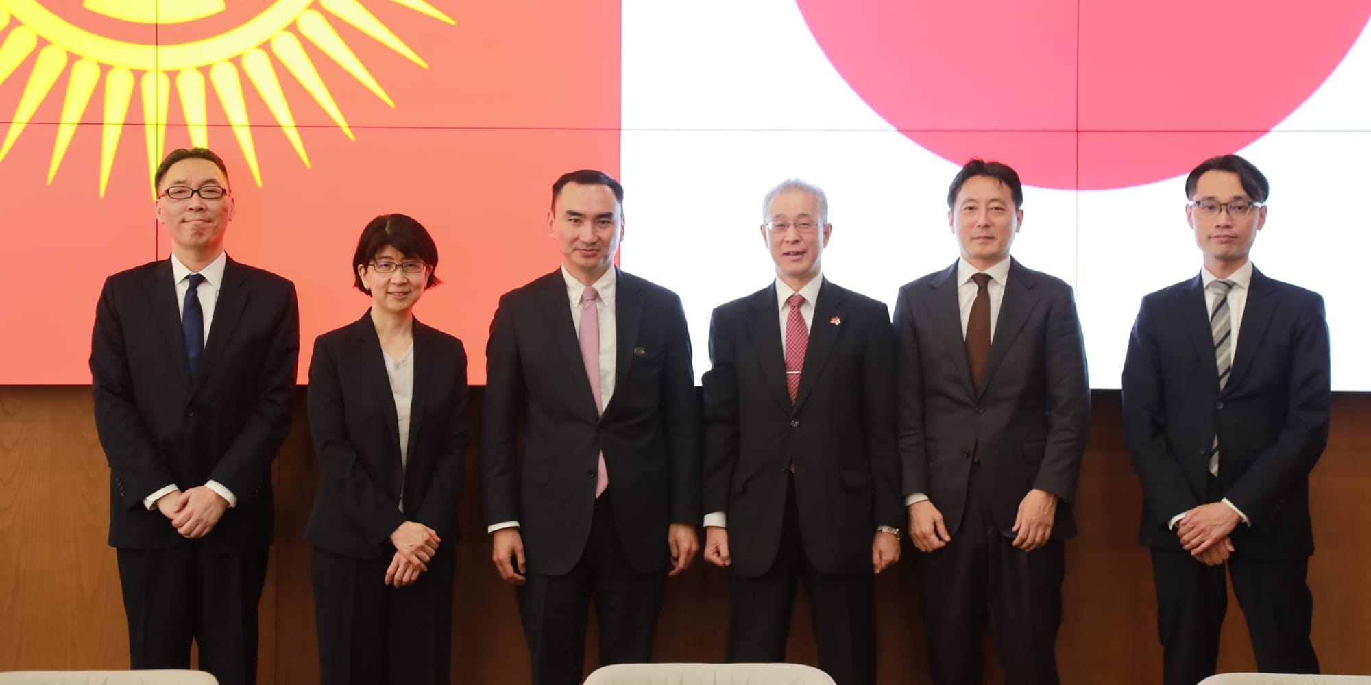 Кыргызстан и Япония обсудили приоритеты сотрудничества на ближайшие пять лет