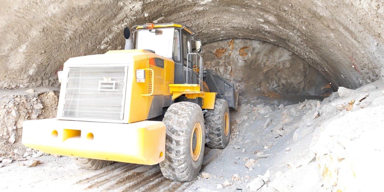 На трассе Барскоон – Бедел построят два тоннеля и более 50 мостов