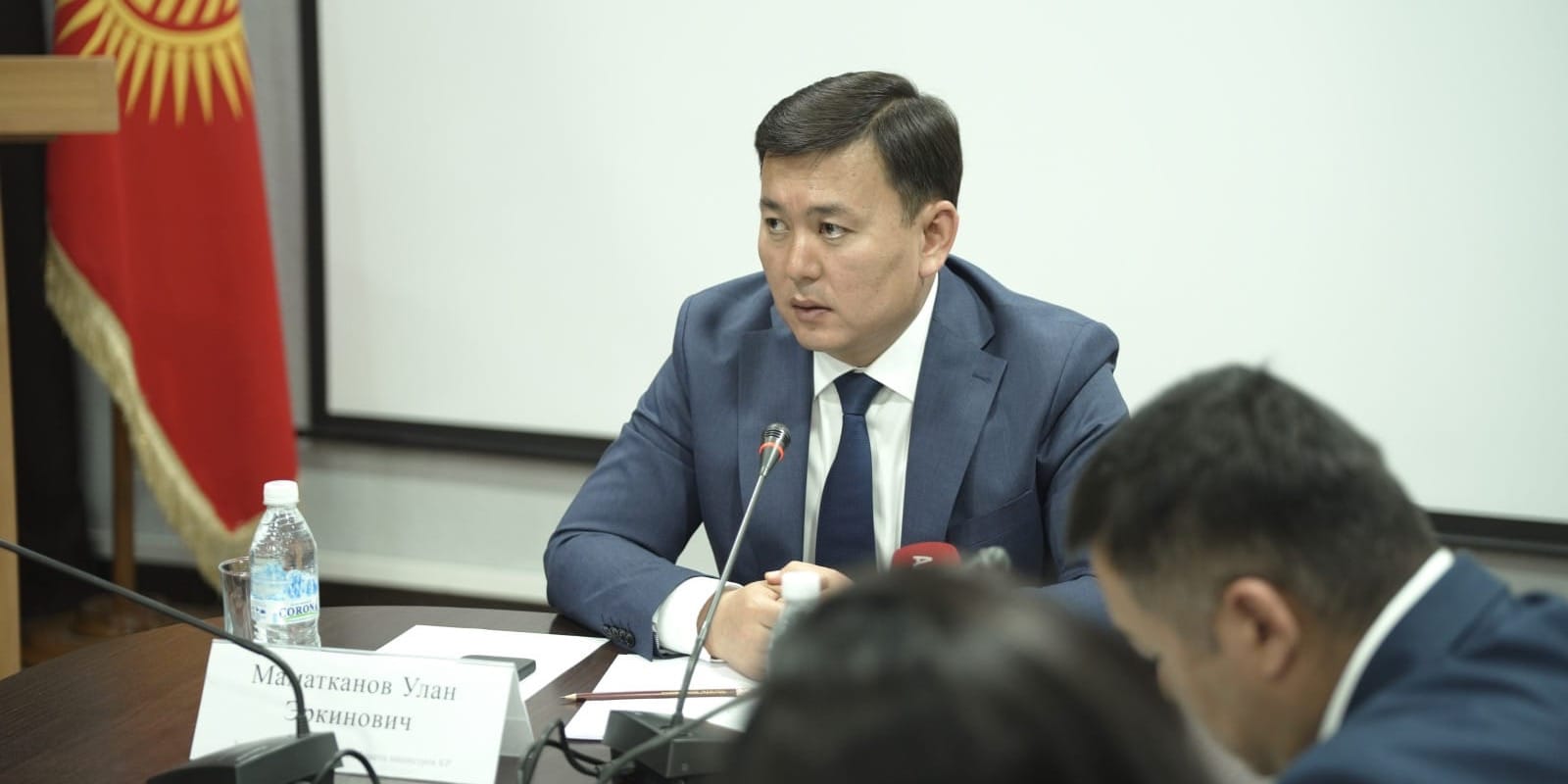 Кабмин Кыргызстана готовит базу для запуска пособия «Бала ырысы» с 1 июля