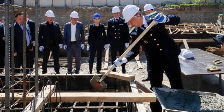 В Кыргызстане построят Центр электронного декларирования