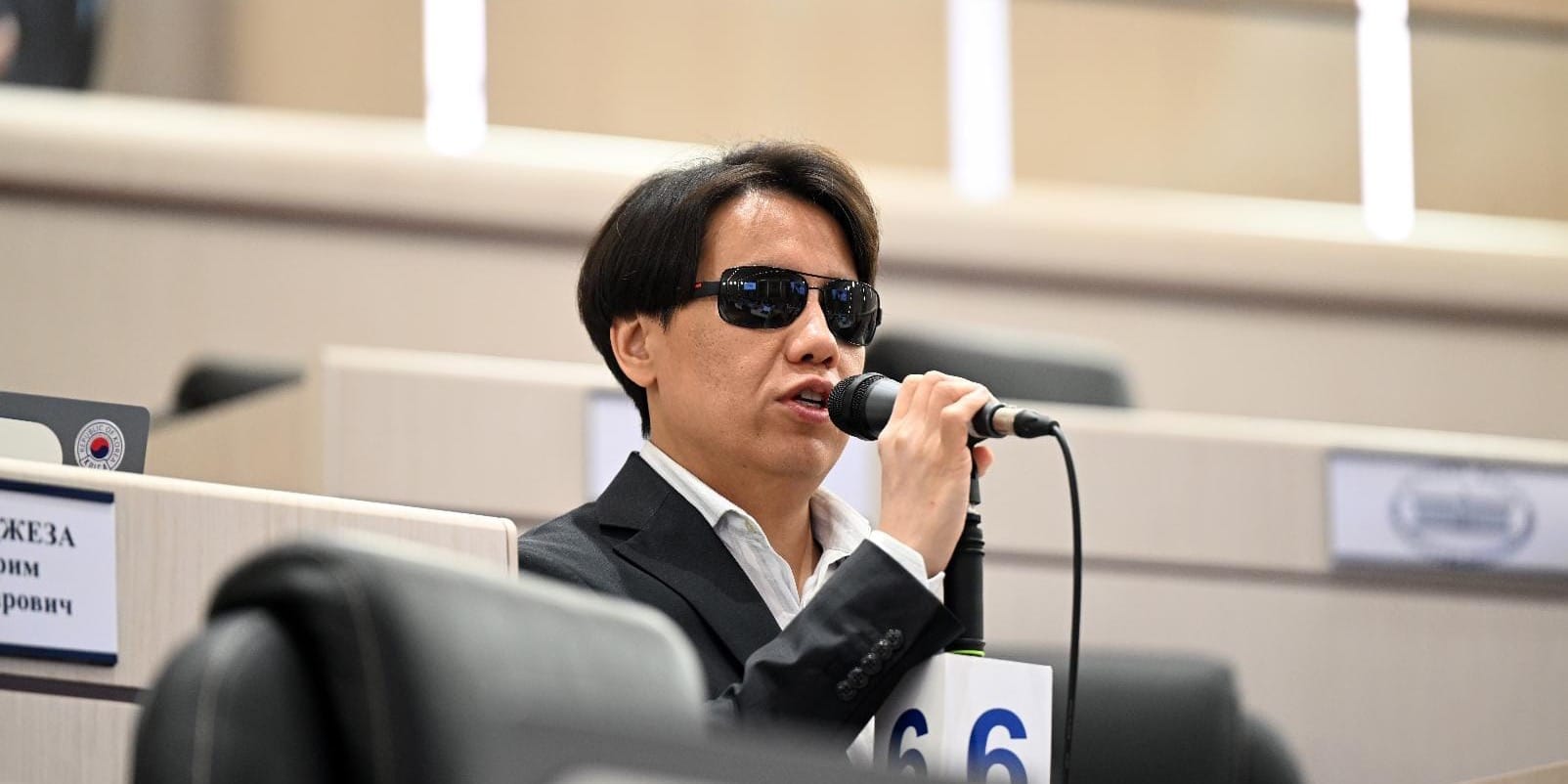 Биржевой рынок и инклюзивность в Кыргызстане: ЖК одобрил новые правила торговли и квоты на госслужбе