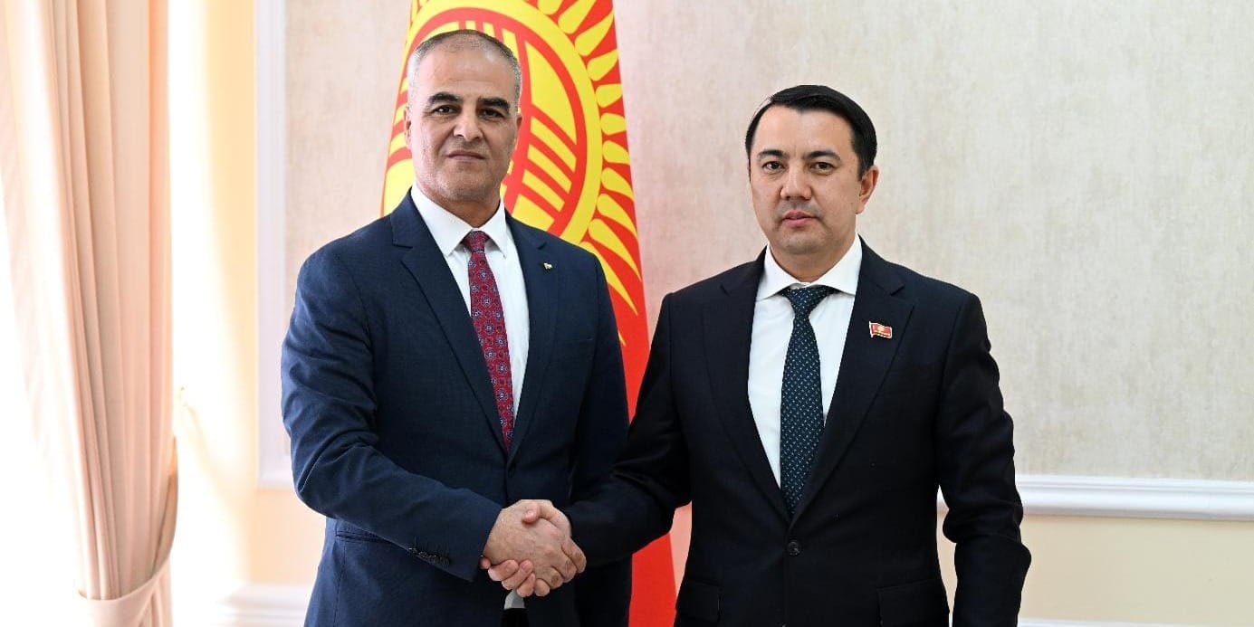 Кыргызстан выступает за принцип «двух государств»: итоги встречи спикера ЖК с послом Палестины