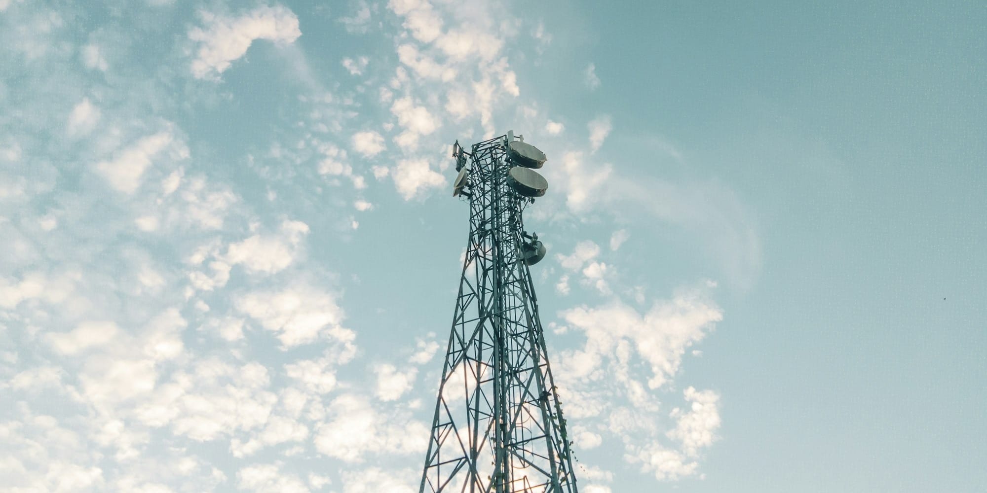 телеком-рынок Кыргызстана 2026, прогноз связи КР 2028, выручка мобильных операторов Кыргызстана, когда запустят 5G в Бишкеке, отчет Nexign телекоммуникации, MEGA Beeline O! статистика