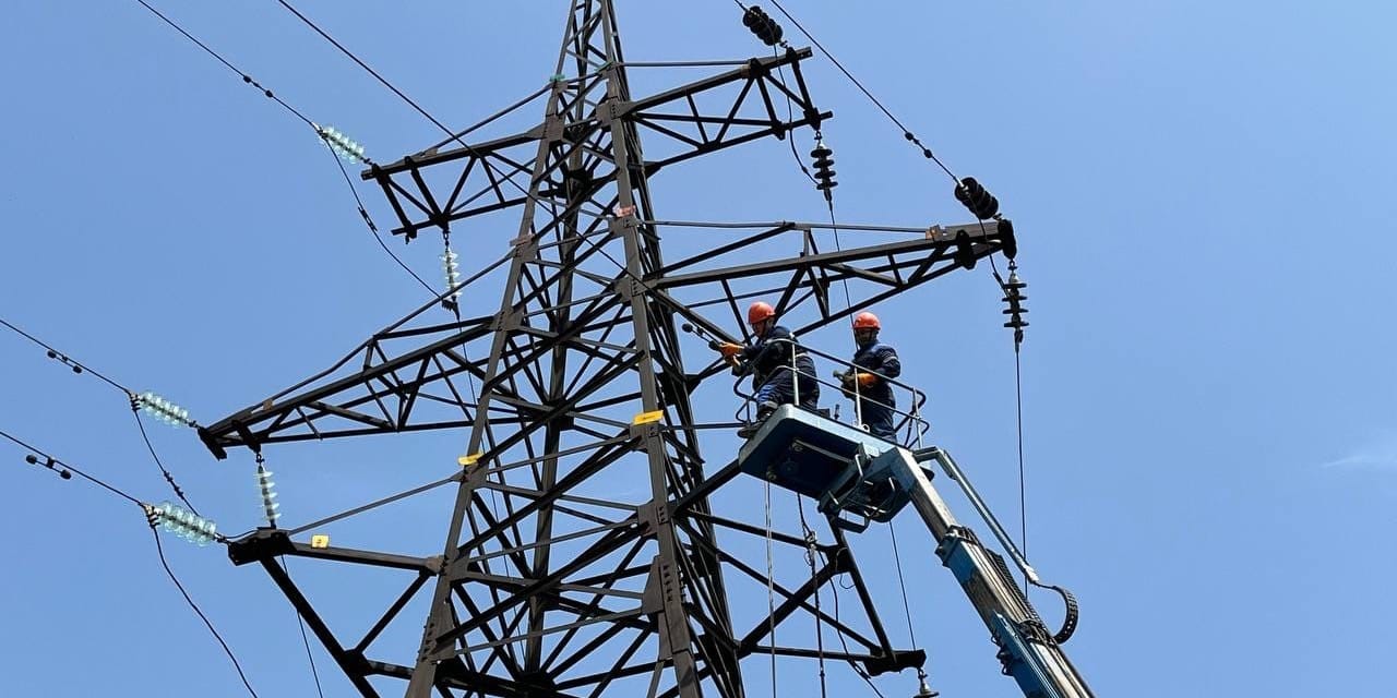 Минэнерго обновит 40 км ЛЭП и 38 трансформаторов в Бишкеке