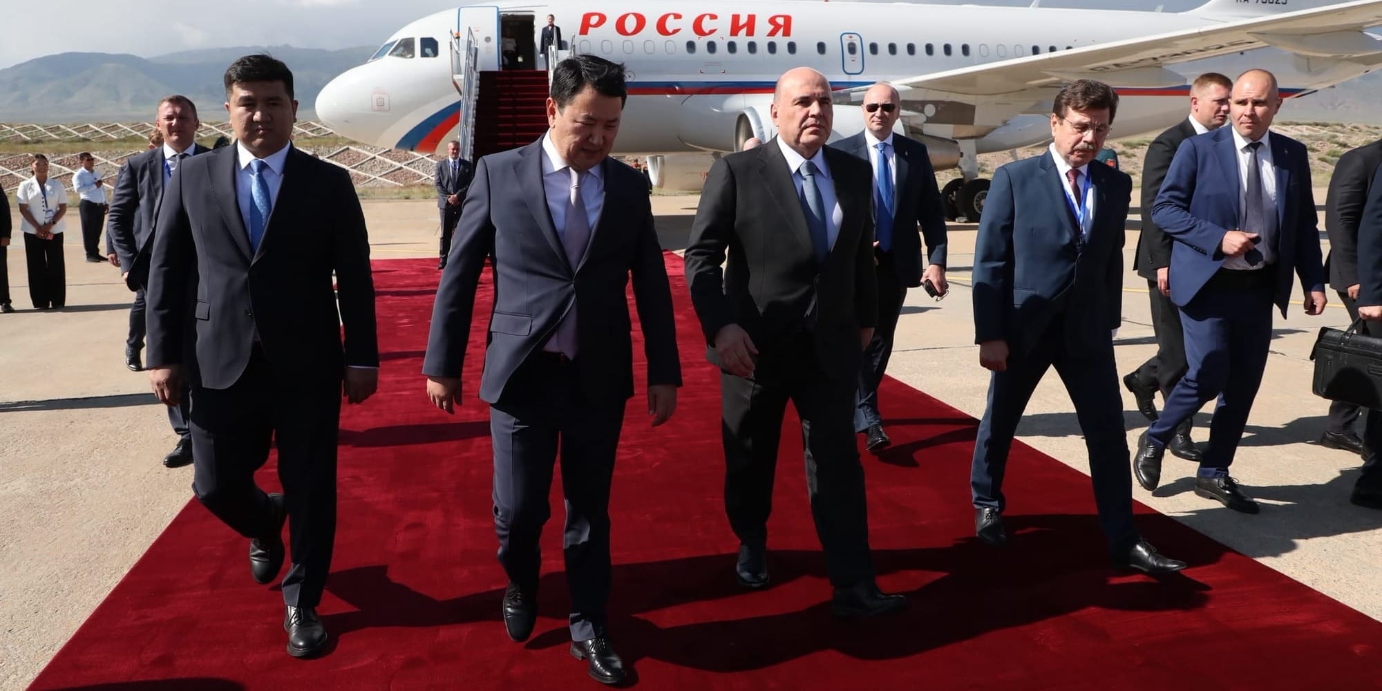 Михаил Мишустин прибыл в Кыргызстан на заседание межправсовета ЕАЭС