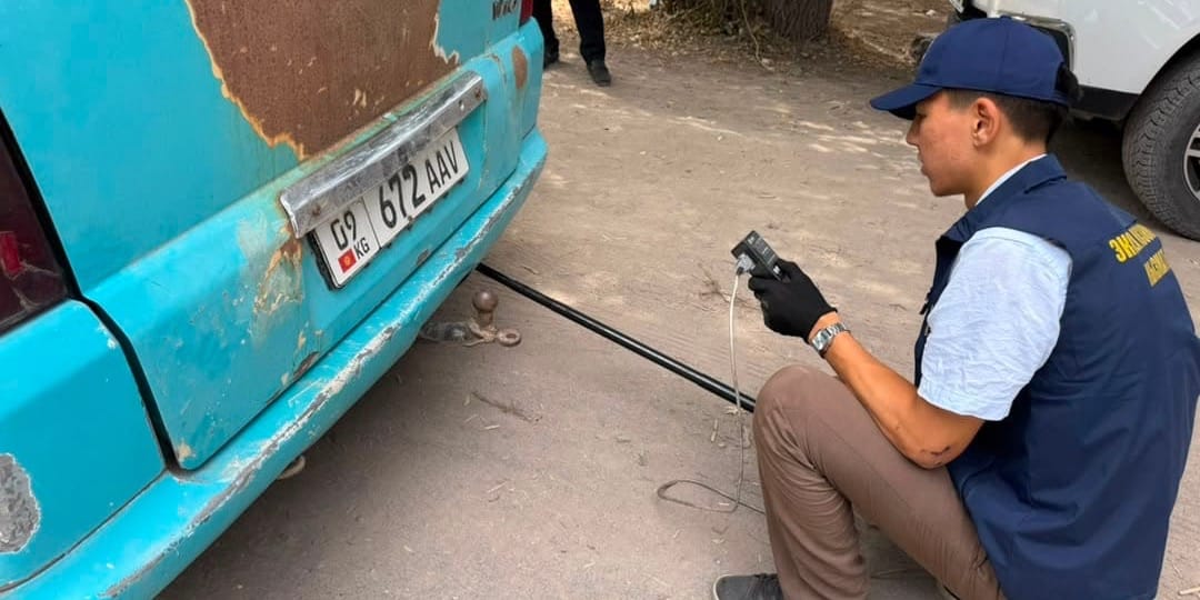 Трех водителей в Бишкеке оштрафовали за превышение норм выбросов