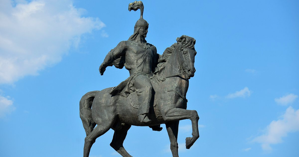 Кыргызстан установит в Астане бронзовый памятник Манасу за 25 млн сомов изображение публикации