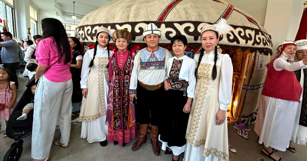 Кыргызстан победил в конкурсе и получил возможность проводить в Чикаго выставку четыре месяца подряд изображение публикации