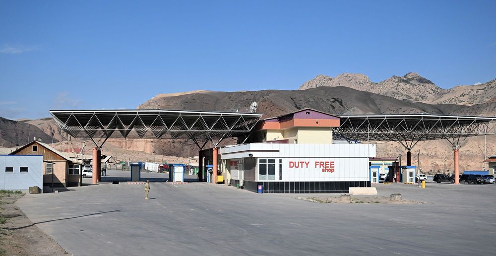 Модернизация пункта пропуска "Иркештам" позволит напрямую поставлять уголь из Кыргызстана в Китай изображение публикации