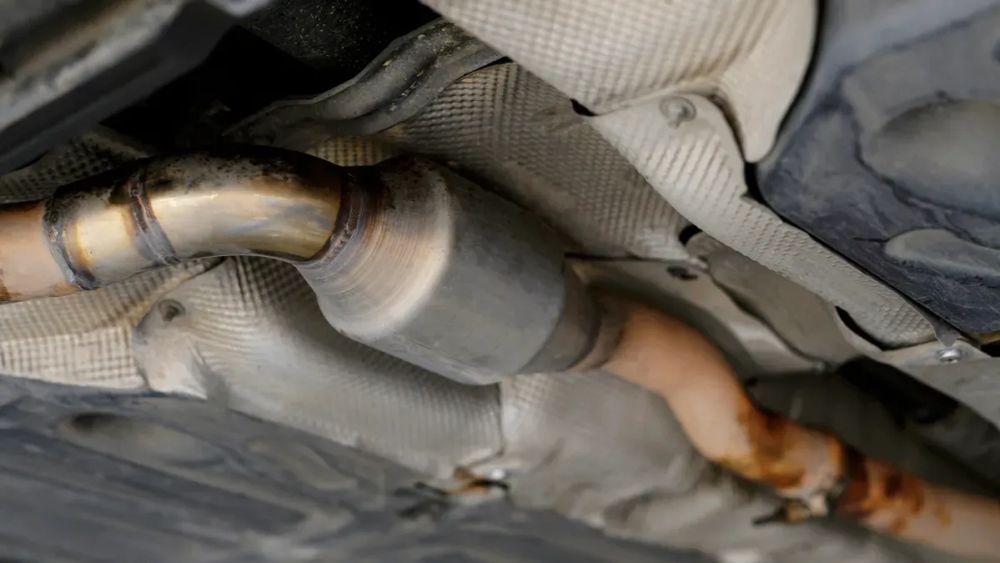 В Кыргызстане хотят продлить запрет на вывоз катализаторов еще на полгода изображение публикации