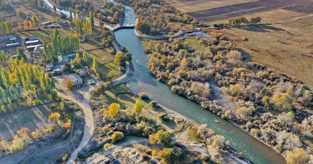 Кыргызстан прекратил подачу поливной воды в Казахстан в связи с низкой водностью источников — Минсельхоз изображение публикации