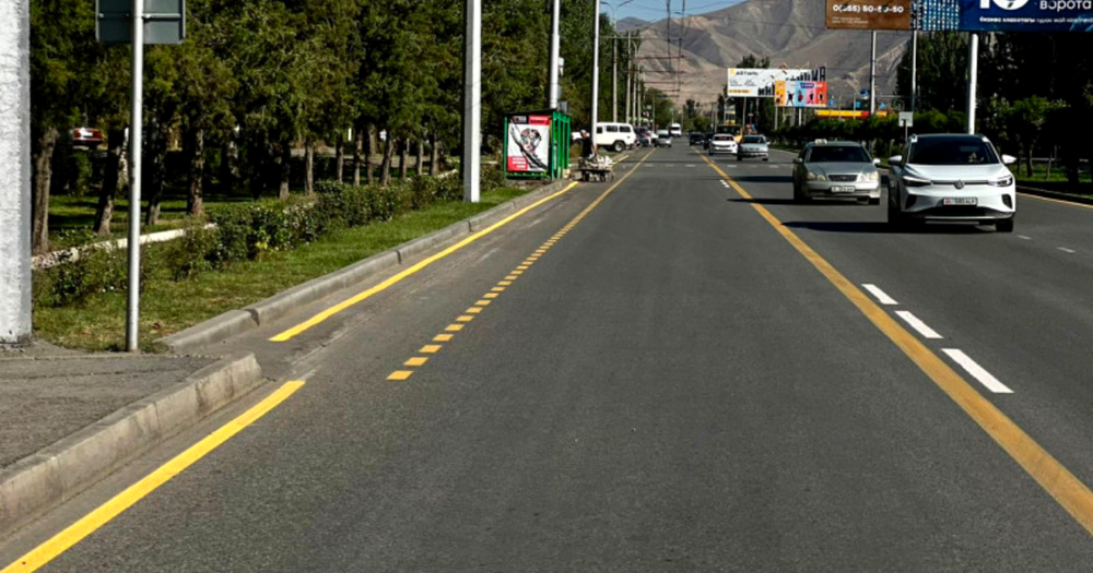 Водителей начнут штрафовать на 1000 сомов за езду по полосе для общественного транспорта изображение публикации