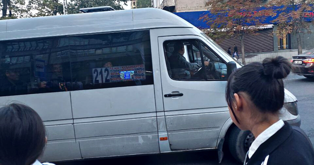 Не справлялись с потоком пассажиров – новые автобусные линии разбавили маршрутками изображение публикации