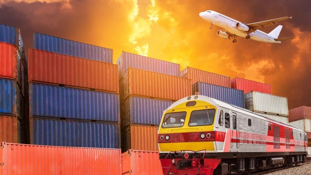 ТПП предлагает перевозить грузы через кыргызско-казахскую границу на самолетах и поездах изображение публикации