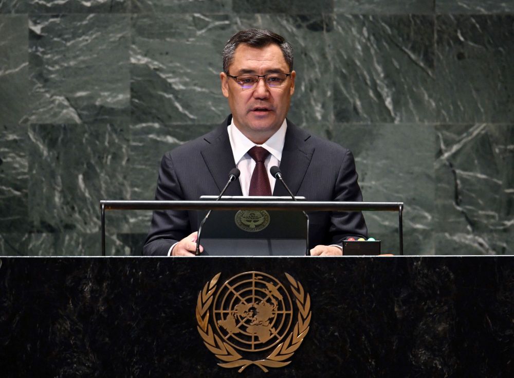 Садыр Жапаров призвал срочно создать фонд по возмещению странам ущерба от изменения климата изображение публикации