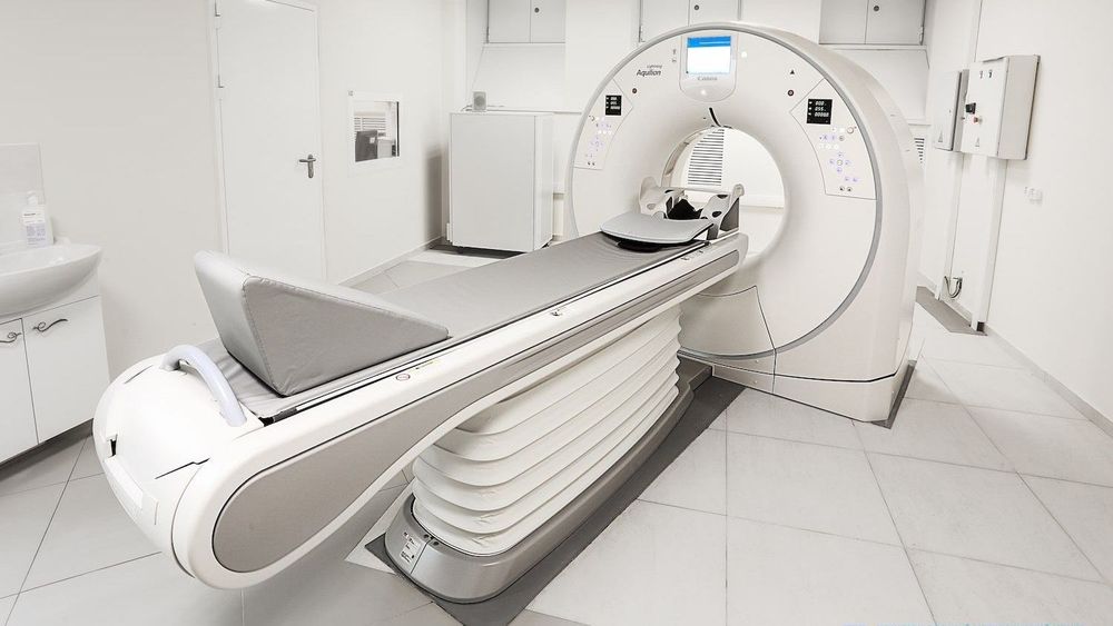 В Узгенском и Токтогульском районе откроют центры компьютерной томографии - в них будут работать врачи из Китая изображение публикации