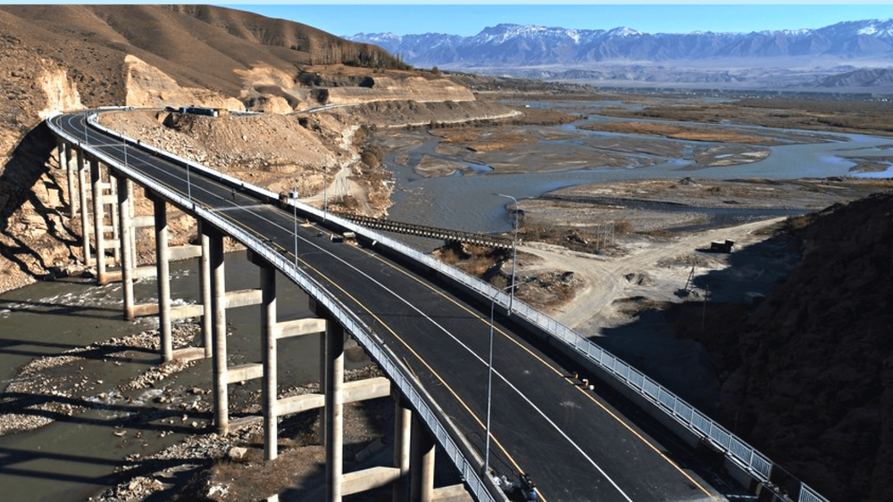 Шайлообек Атазов потребовал проверить китайскую компанию, построившую дорогу Север — Юг изображение публикации