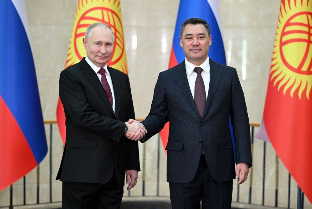 В Кыргызстане функционируют более 800 предприятий с российским участием – Путин изображение публикации