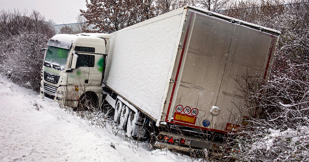 На посту "Сосновка" ввели временное ограничение для проезда грузовиков изображение публикации