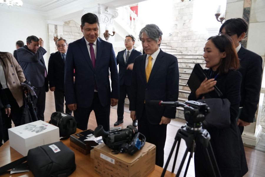 Южная Корея безвозмездно предоставит мэрии Бишкека техоборудование и автомобиль изображение публикации