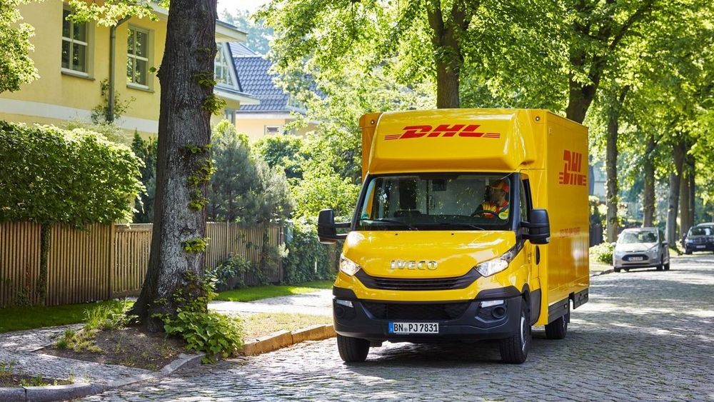 DHL повысила стоимость доставки грузов в Россию на 35% изображение публикации