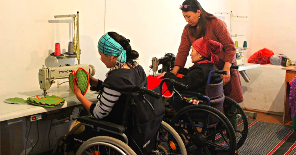 Какие экономические возможности есть у лиц с инвалидностью в КР? Ответ Минтруда изображение публикации