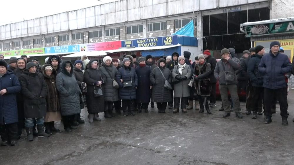 Протесты против ККМ продолжаются — митингуют торговцы "Дордой Моторс" изображение публикации