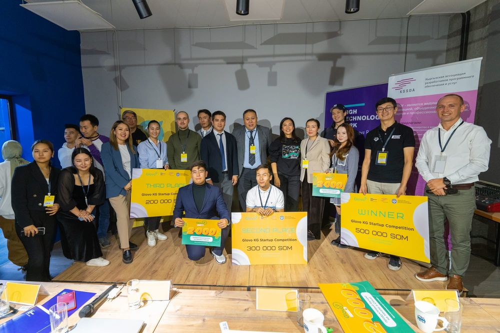 4 кыргызстанца-победителя в конкурсе стартапов от Glovo поедут на стажировку в Барселону изображение публикации