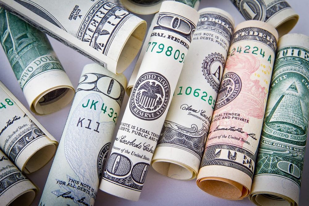 Сколько стоят доллар и рубль на Моссовете? Курс валют изображение публикации