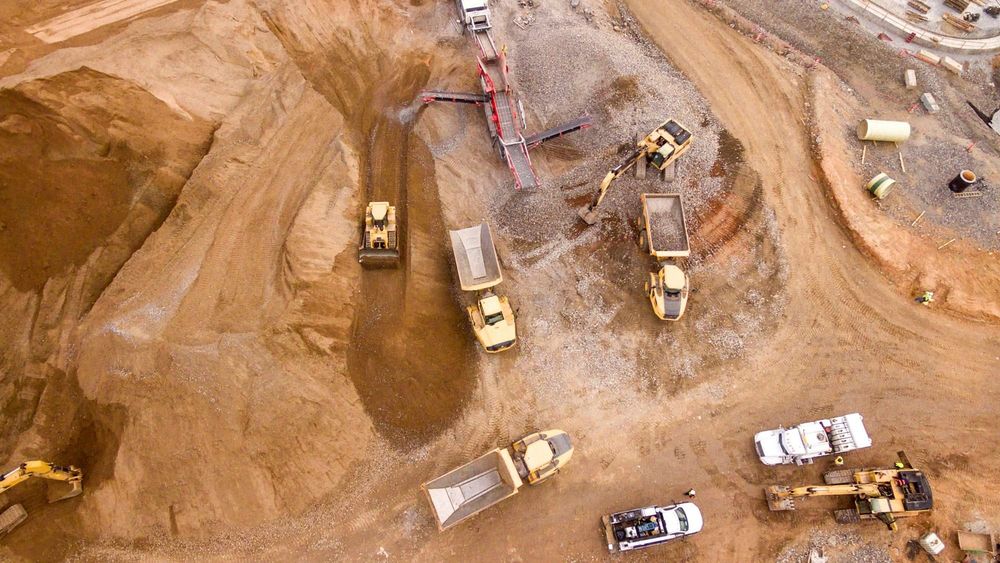 Садыр Жапаров отложил запрет на вывоз из КР золотосодержащих руд и концентратов изображение публикации