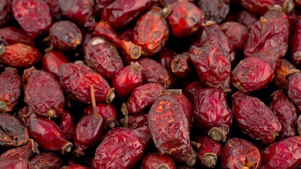 В Баткене пресекли попытку контрабанды шиповника на 1.3 млн сомов изображение публикации