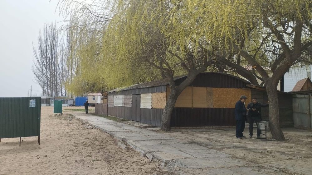 Застройка водоохранной зоны Иссык-Куля: власти не довольны захватом побережья частниками изображение публикации